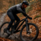 Pantaloni lunghi MTB: quando servono davvero anche fuori dal bike park